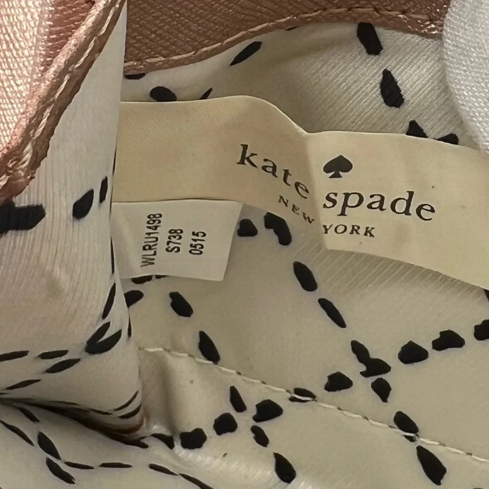 🩷Kate Spade Rose Gold Zip‎ Around Long Wallet🩷